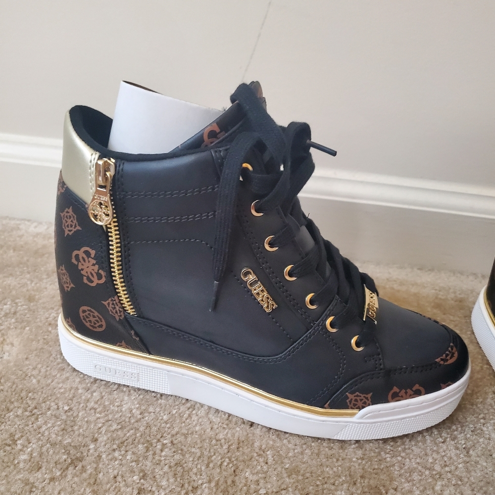 Guess wedge boots